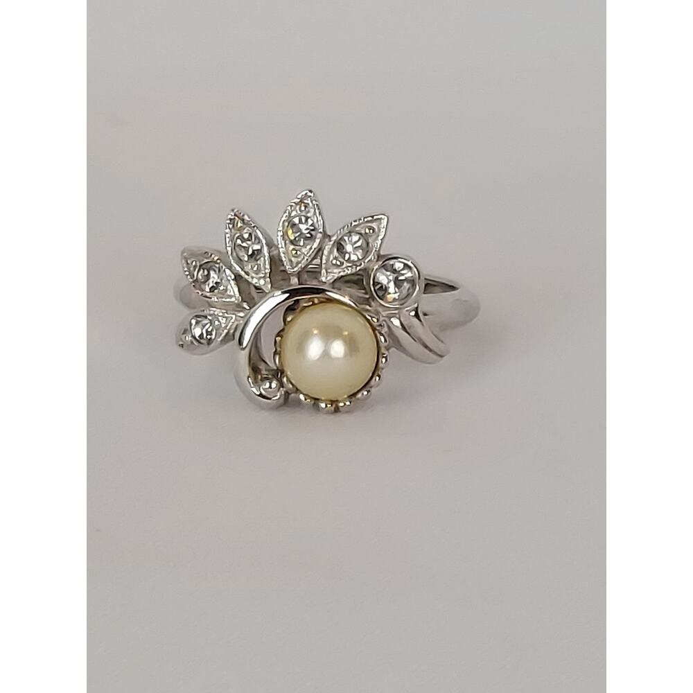 Avon Silver Tone Faux Pearl Glass Crystal Ring Vintage Signed Size 5.5